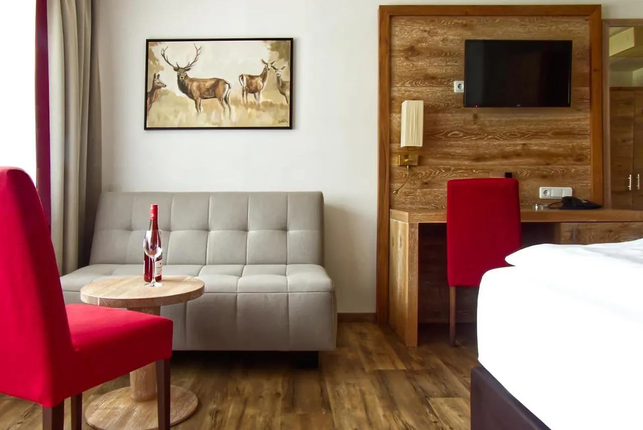 Garnihotel Zur Linde - Bayerischer Wald - Aktivcard Mit 154 Kostenfreien Leistungen - Kostenloser Parkplatz Лоберг 3*,  Германия