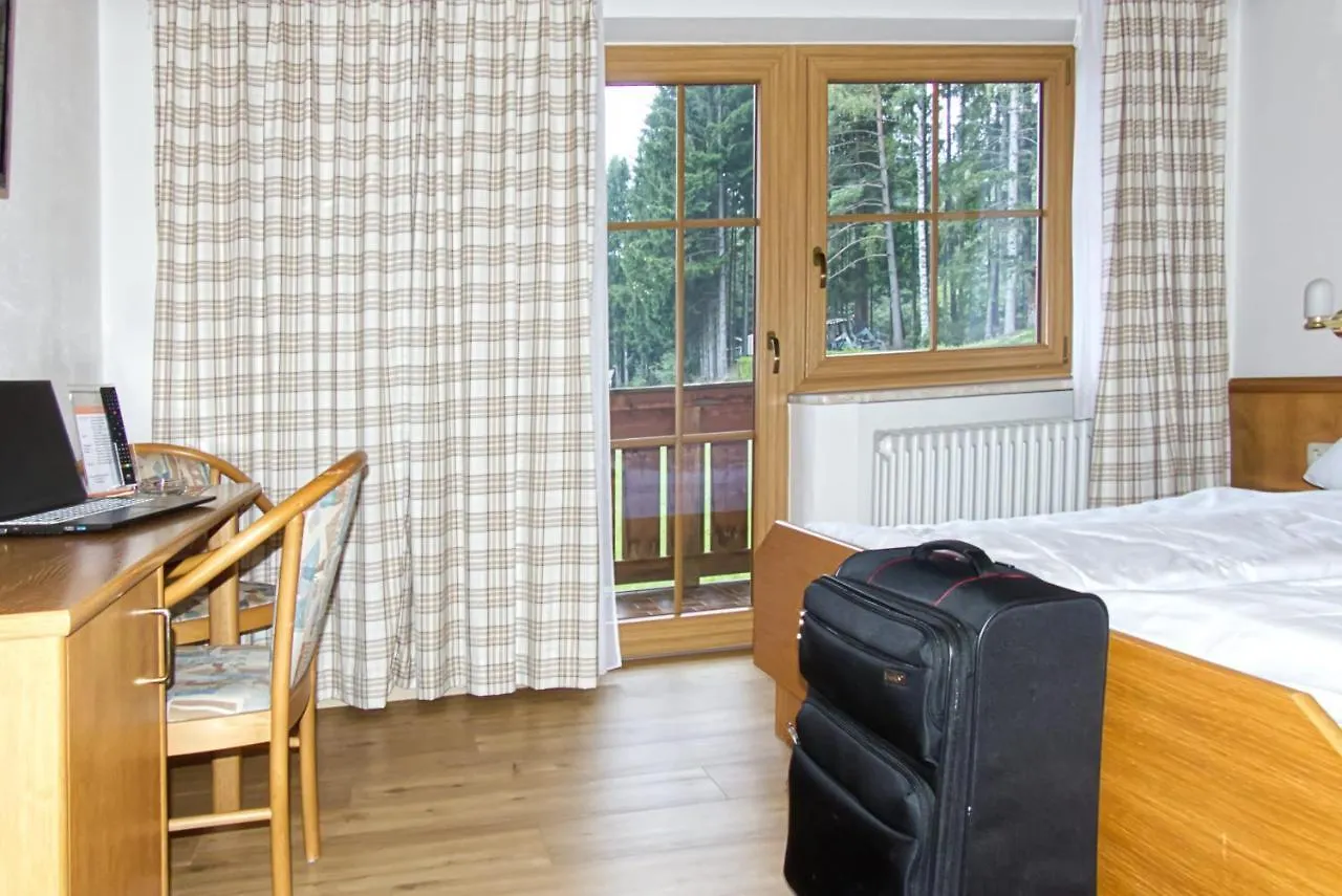 Garnihotel Zur Linde - Bayerischer Wald - Aktivcard Mit 154 Kostenfreien Leistungen - Kostenloser Parkplatz Lohberg