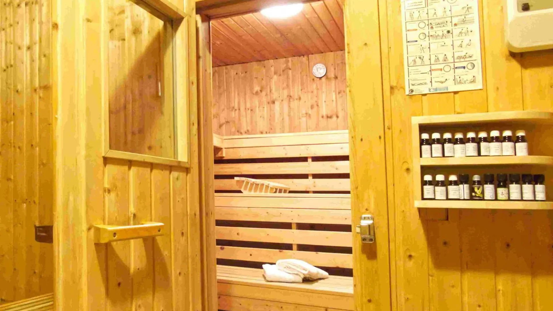 Garnihotel Zur Linde - Bayerischer Wald - Aktivcard Mit 154 Kostenfreien Leistungen - Kostenloser Parkplatz Lohberg 3*,  Germany