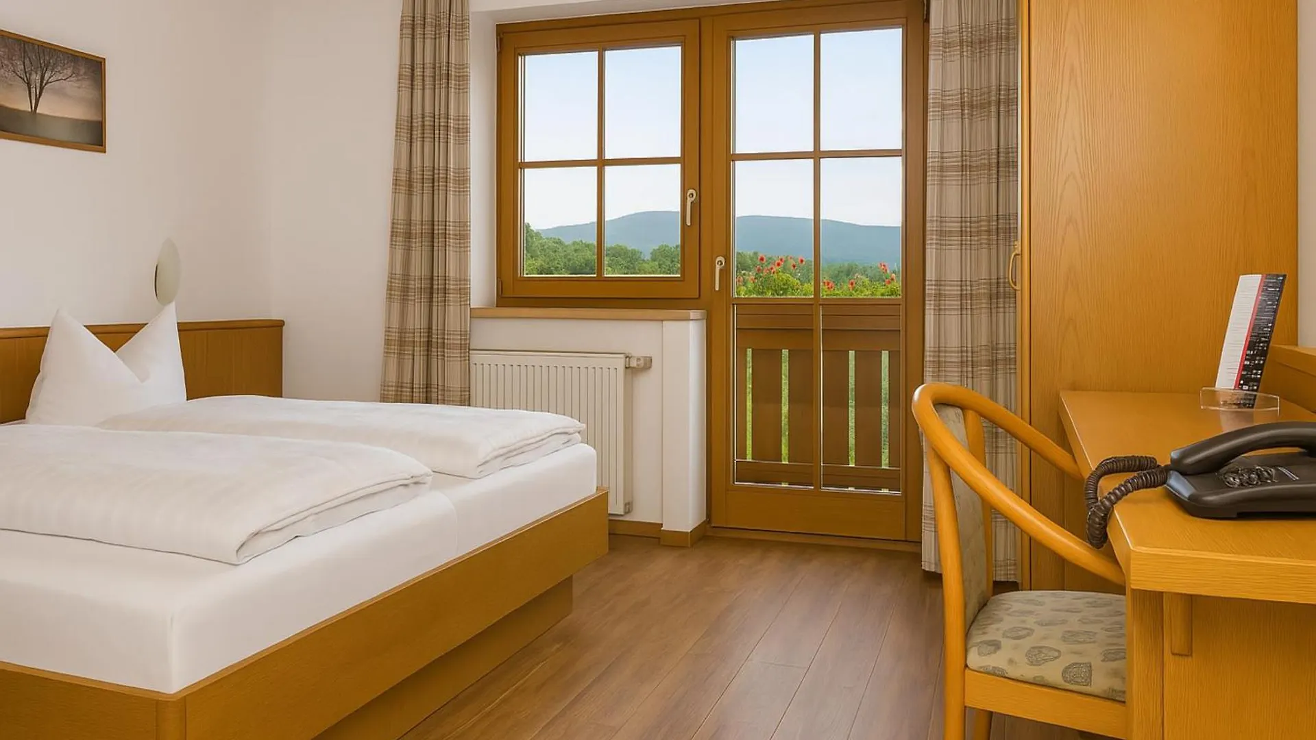 GarniHotel zur Linde Lohberg